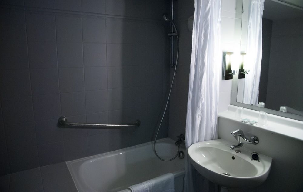 Hotel Inn Design Resto Novo Bourges Bagian luar foto