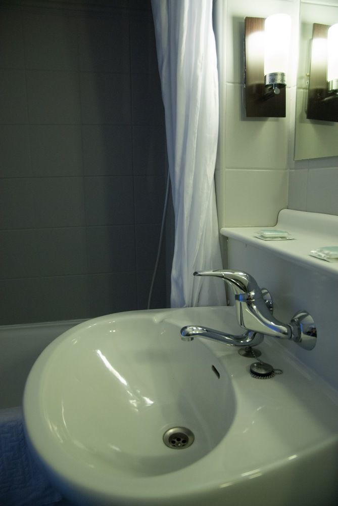 Hotel Inn Design Resto Novo Bourges Bagian luar foto
